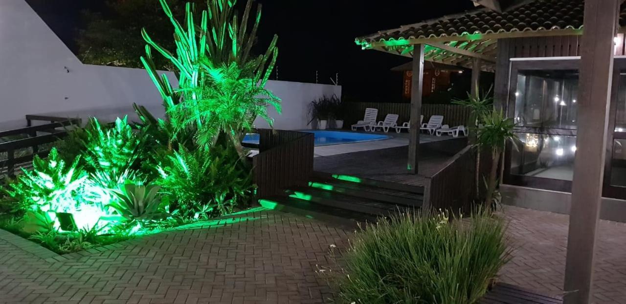 Apartamento Ilha Dos Patos Ingleses Na Beira Do Mar Florianópolis Buitenkant foto